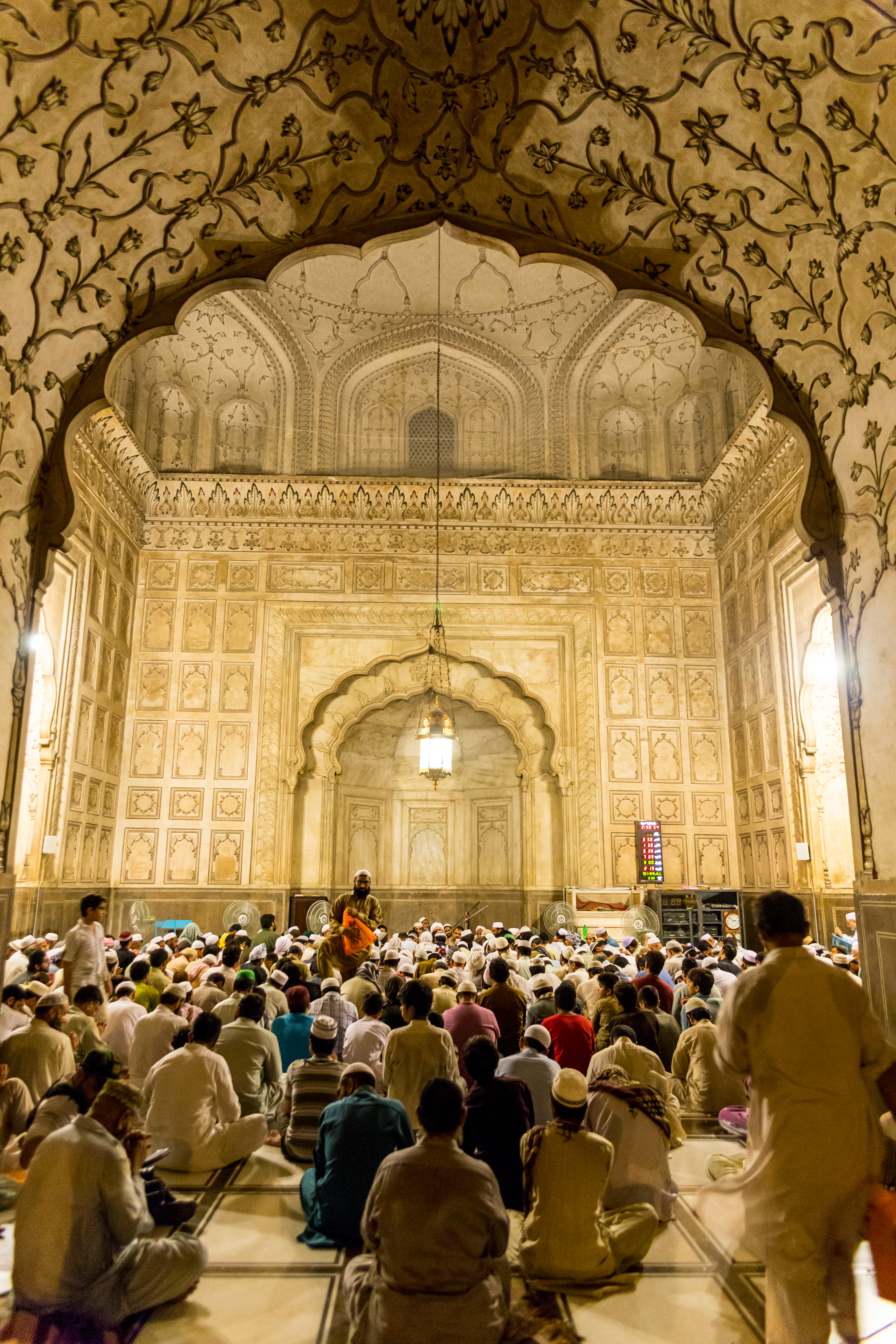 Badshahi Mosque illuminated during Ramadan at night